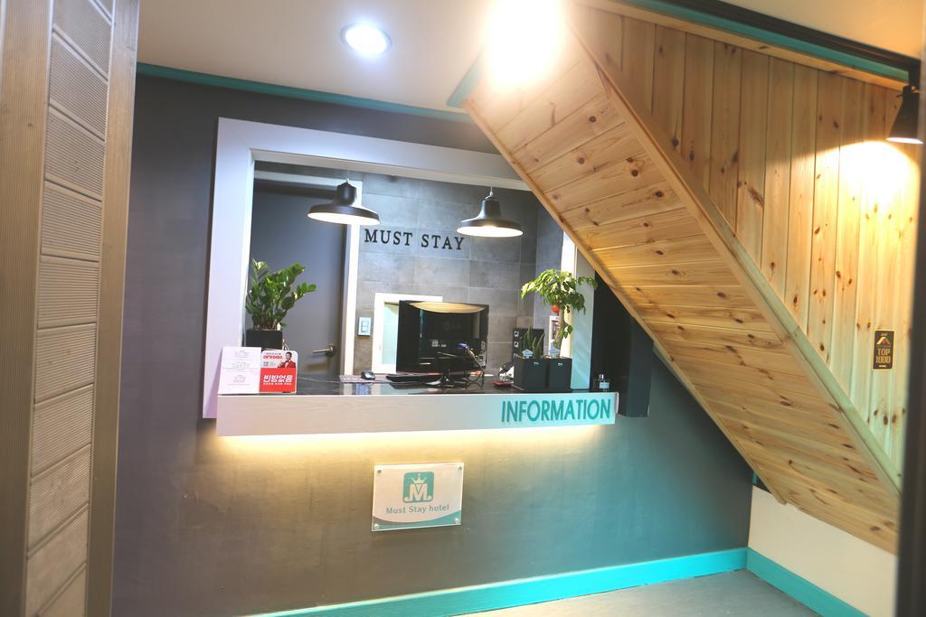 Must Stay Hotel Myeongdong Сеул Экстерьер фото