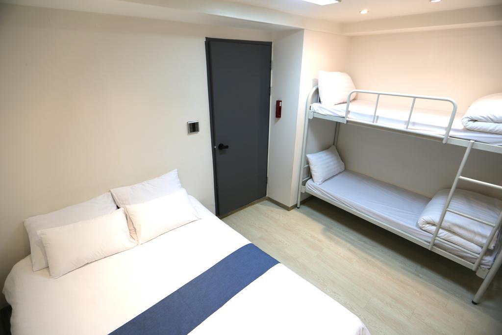 Must Stay Hotel Myeongdong Сеул Экстерьер фото