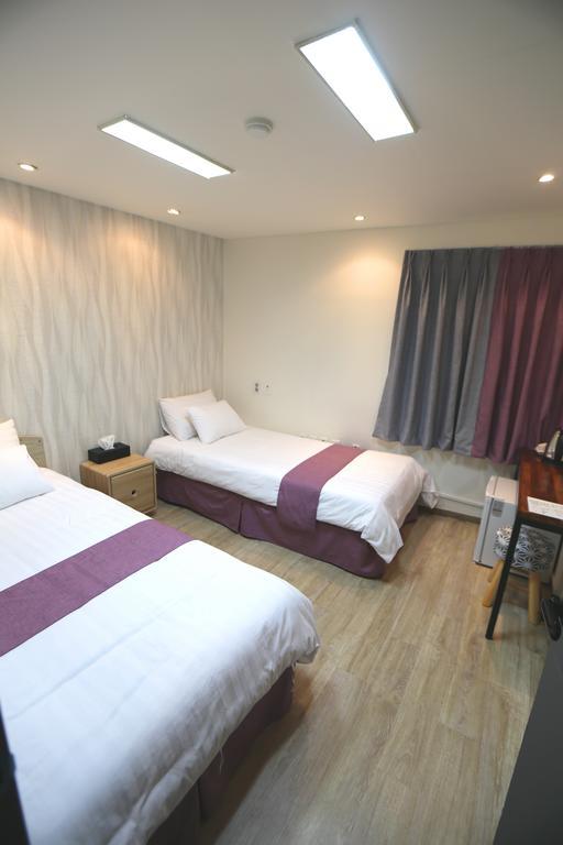 Must Stay Hotel Myeongdong Сеул Экстерьер фото
